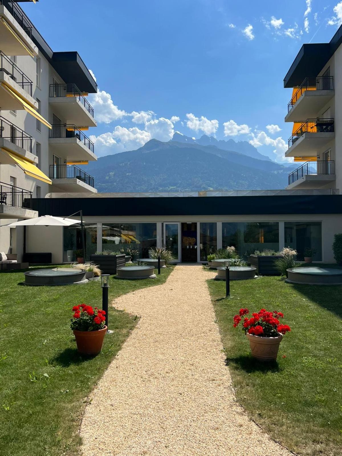 Alp Art Hotel Monthey Collombey-Muraz 外观 照片